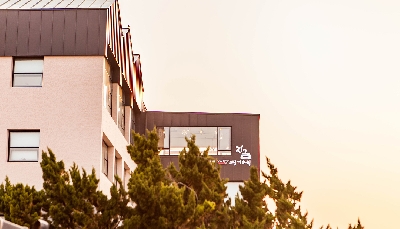 지금여기에